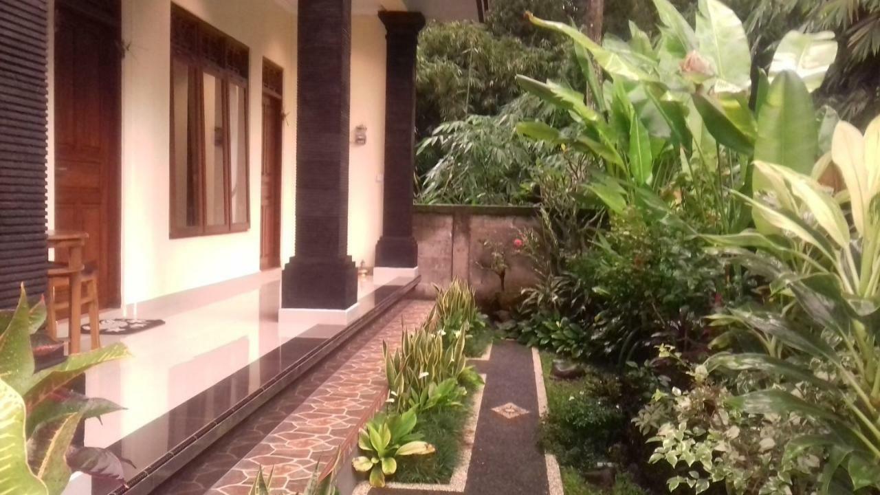 Taman Puspa Ubud  Luaran gambar